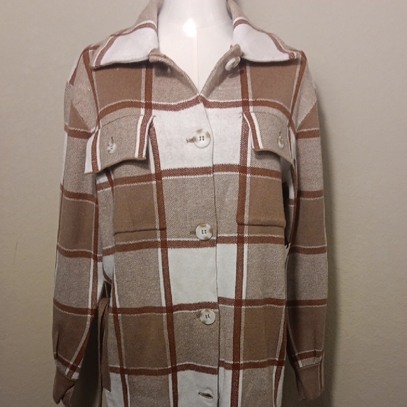 NWT! Cupcakes & Cashmere Tan and White Plaid Coat - Picture 5 of 11